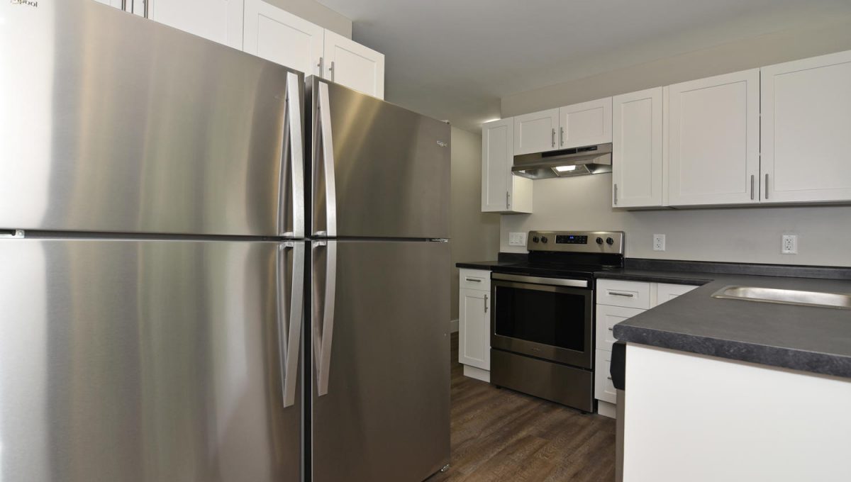 1611 Mardell St London ON N5V-large-013-012-Kitchen-1500x1000-72dpi